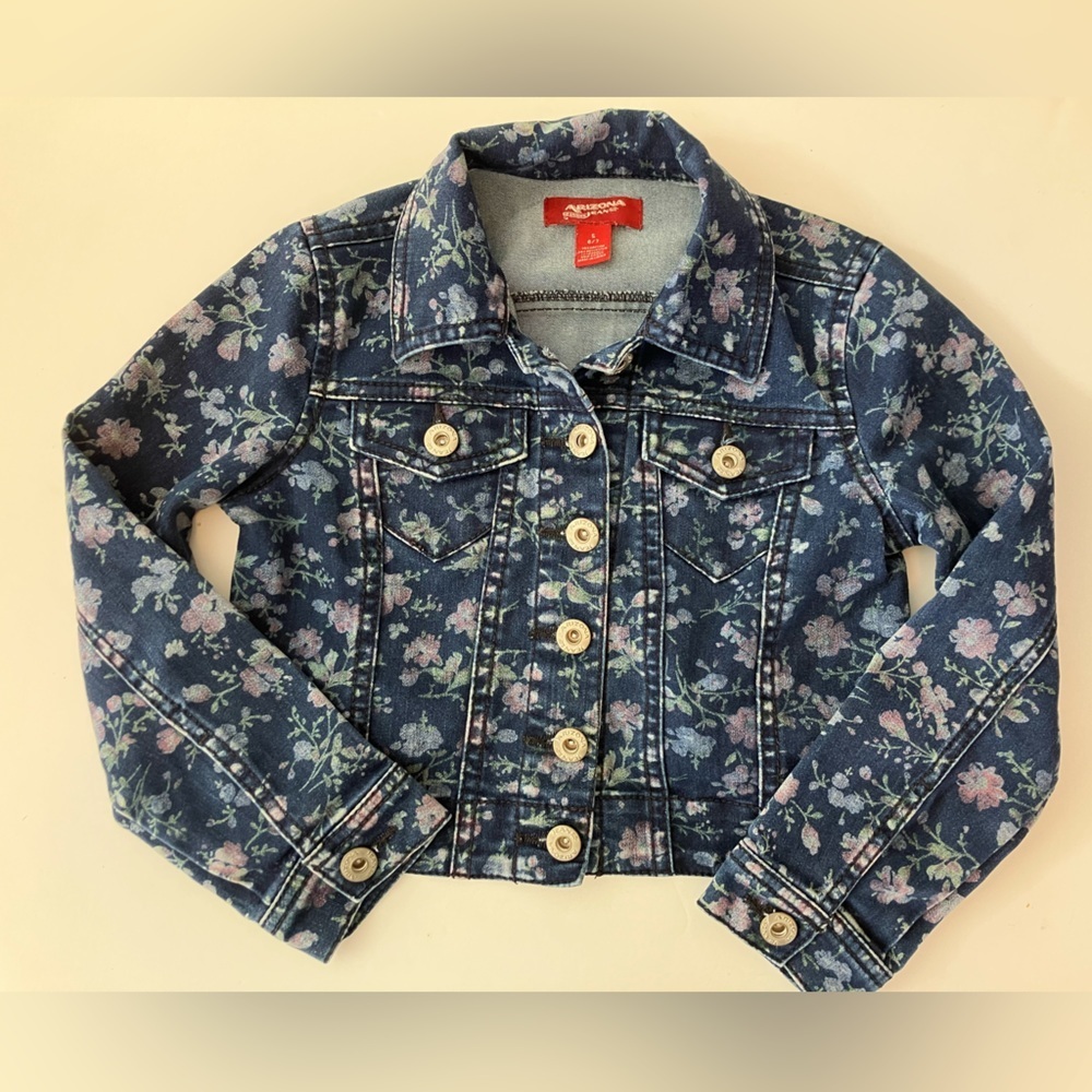 Arizona Girl’s Denim Jacket, Size S (6-7), Floral Pattern, Button Closure